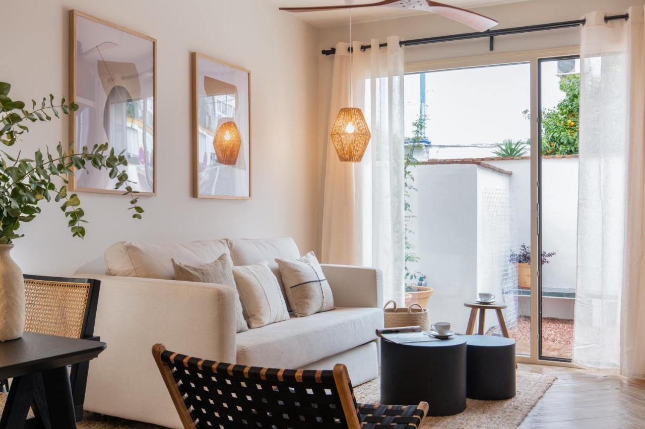 Magno Apartments Robles With Jacuzzi And Private Parking Sevilla Eksteriør billede