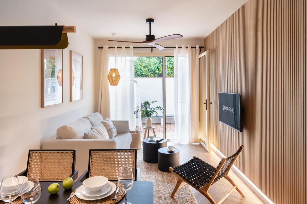 Magno Apartments Robles With Jacuzzi And Private Parking Sevilla Eksteriør billede